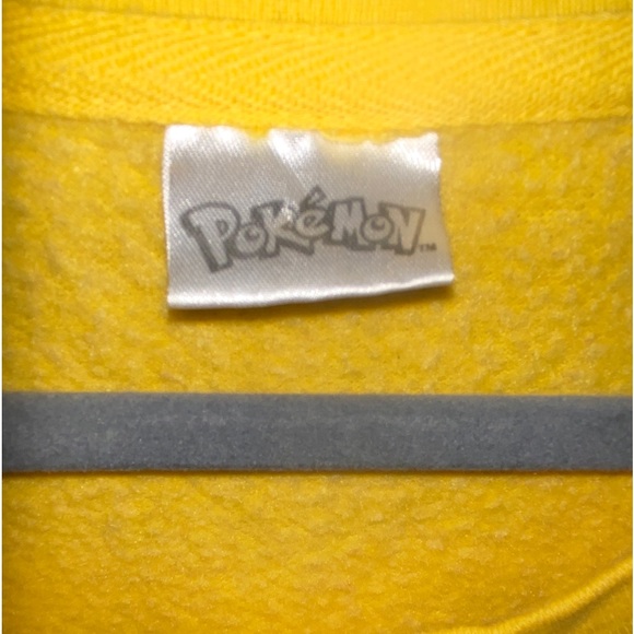 Junior plus Womens Pokémon Pikachu Crew Sweatshirt size XL-1X PreOwned - Picture 4 of 6